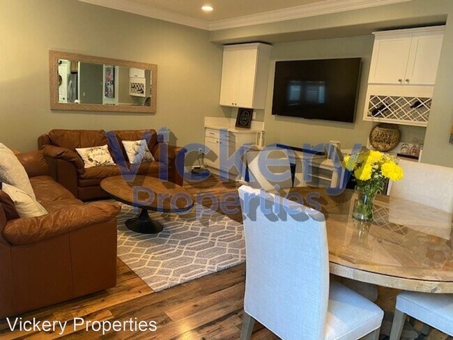 Building Photo - 3 br, 2.5 bath House - 637 Falling Star Drive