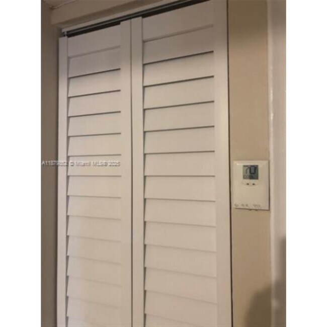Foto del edificio - 5960 W 25th Ct