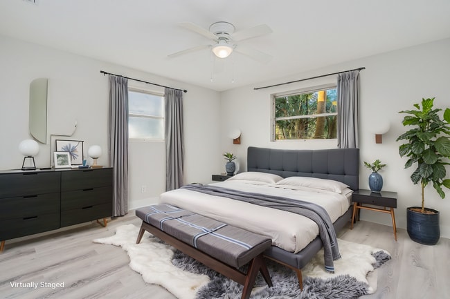 Building Photo - Fully Remodeled 2-Bedroom Home in Prime Or...