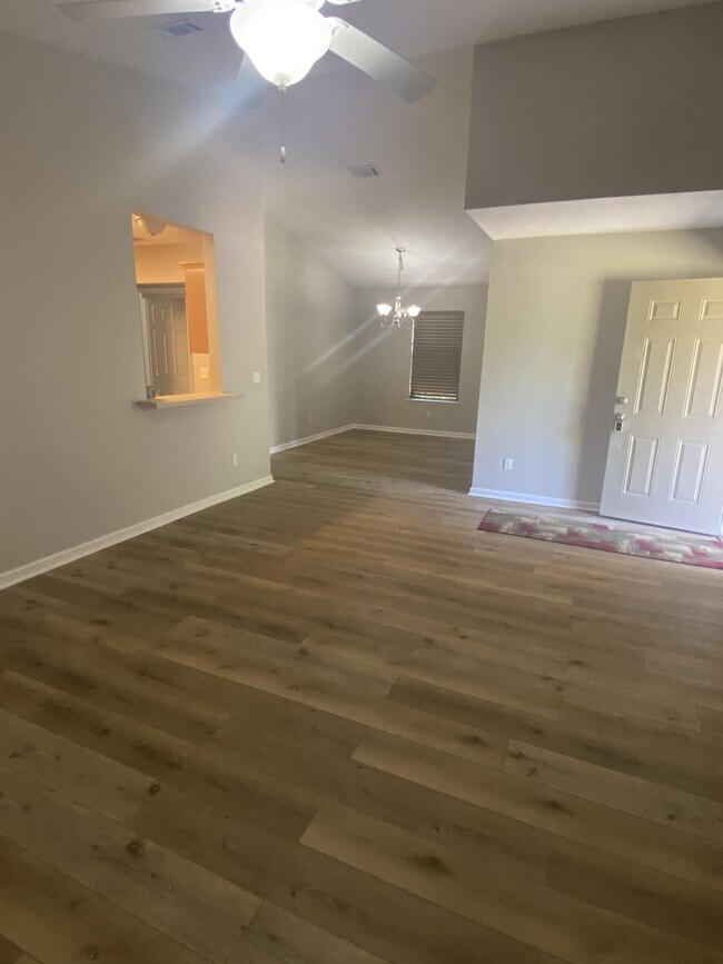 Foto del edificio - 59 Concord Rd