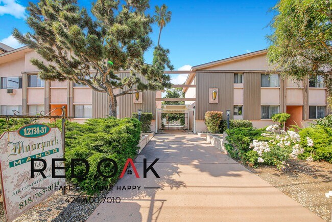 Foto del edificio - 12737 Moorpark St