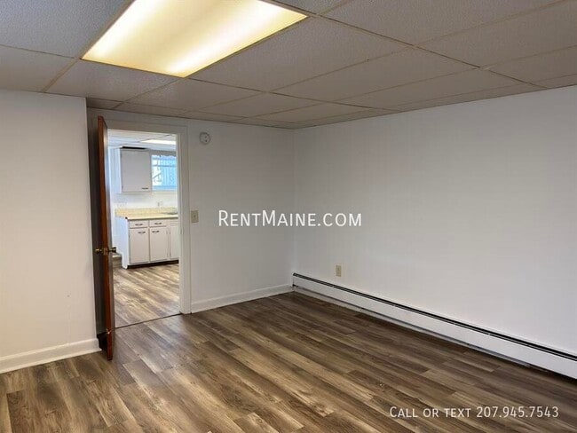 Building Photo - 36 3rd St