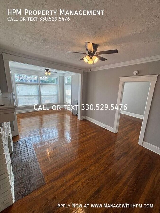 Foto del edificio - 1212 Donald Ave