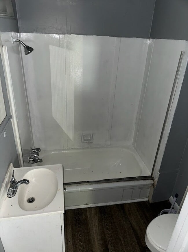 Building Photo - 2113 Barron Pl