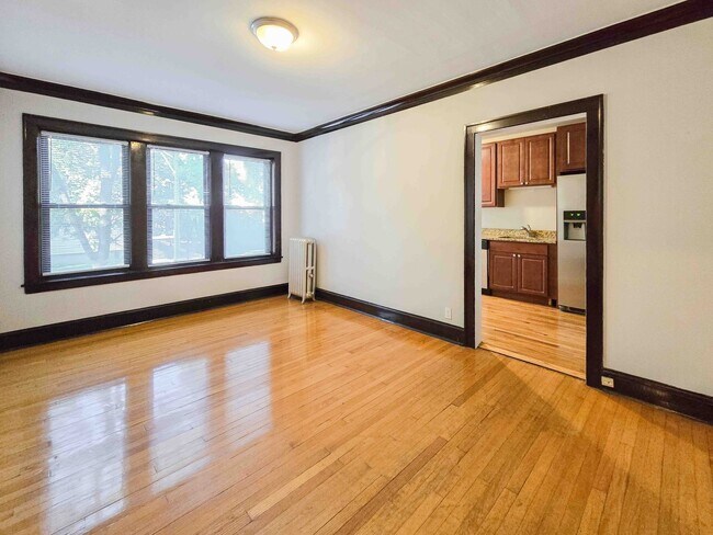 Foto del edificio - 5057 N Wolcott Ave