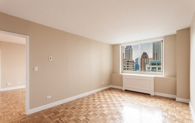 Building Photo - 223 E 96th St