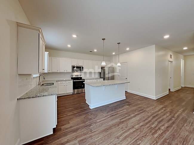 Building Photo - 1018 Bentley Pl