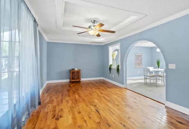 Building Photo - 7493 Sealawn Dr