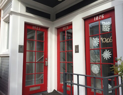 Building Photo - 1022 Cole St
