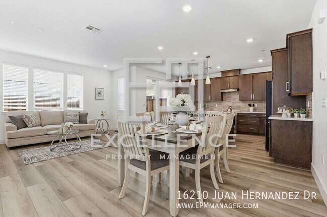 Foto del edificio - 16210 Juan Hernandez Dr