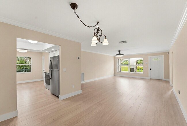 Building Photo - 22267 SW 57th Ave