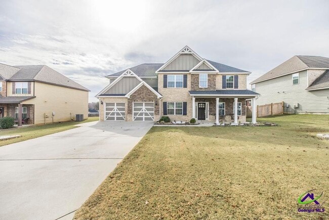 Building Photo - 421 Newport Ave