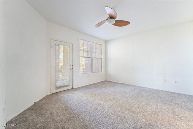 Building Photo - 8555 W Russell Rd