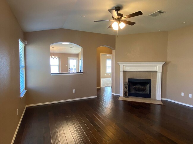 Foto del edificio - 3 BEDROOMS, COMMUNITY POOL, BELTON ISD