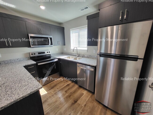 Foto del edificio - 1612 Hannah Ln