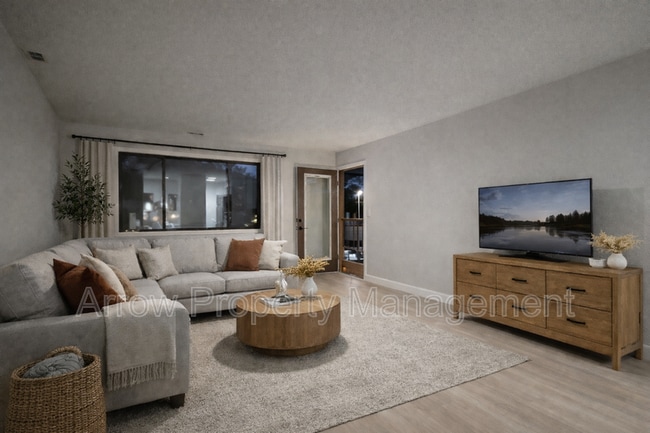 Foto del edificio - 2380 N 44th St