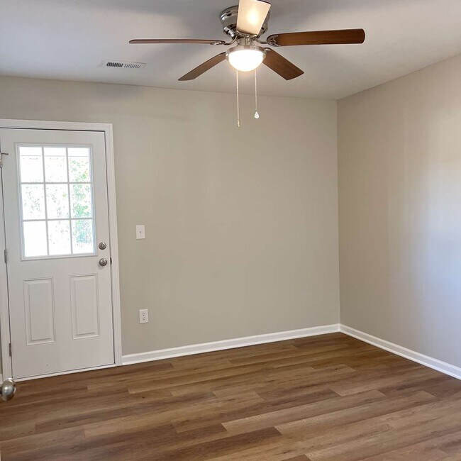 Foto del edificio - 134 SW 145th Rd