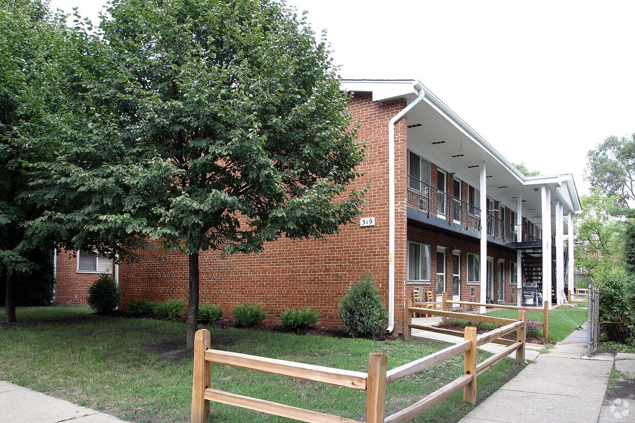 Primary Photo - 319 N Princeton Ave