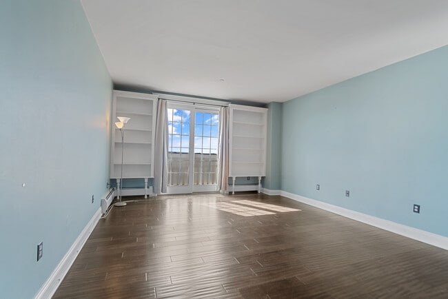 Foto del edificio - 100 Shearwater Ct E