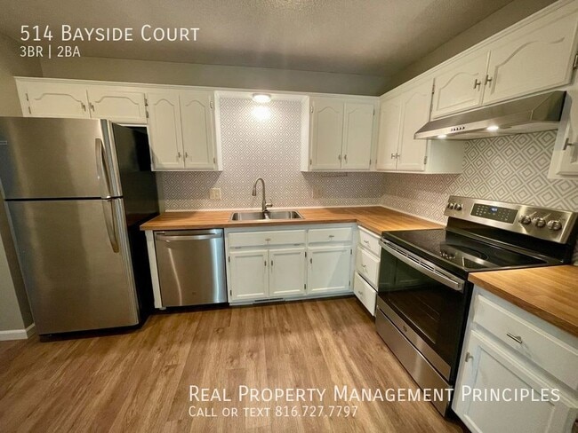 Foto del edificio - 514 Bayside Ct