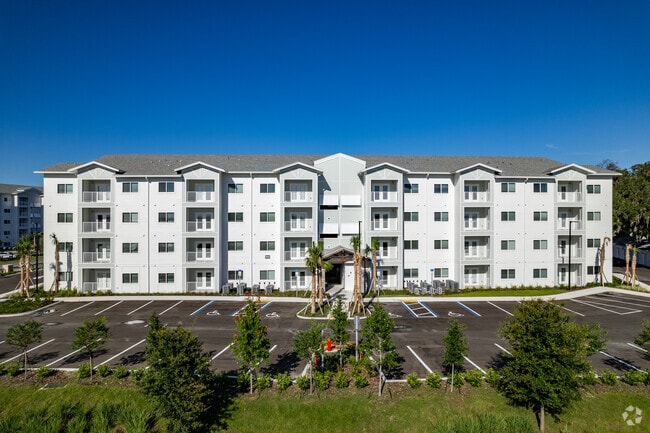 Building Photo - Sundance Trails Apartments