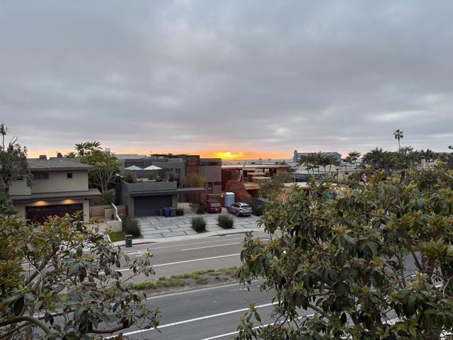Foto del edificio - 2711 Camino Del Mar