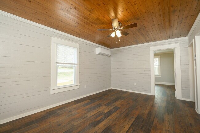 Foto del edificio - Welcome to 204 Oakland!