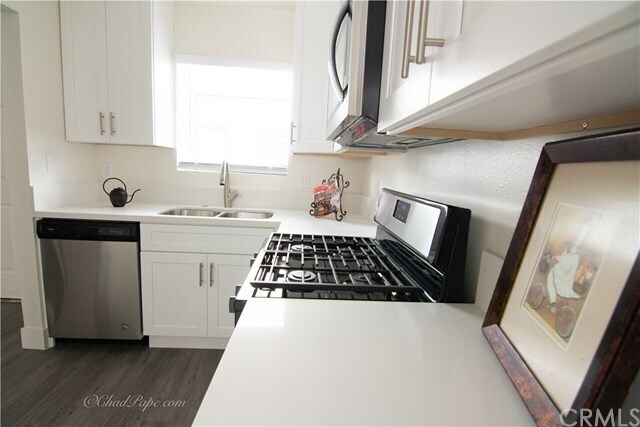 Foto del edificio - 11742 Mayfield Ave