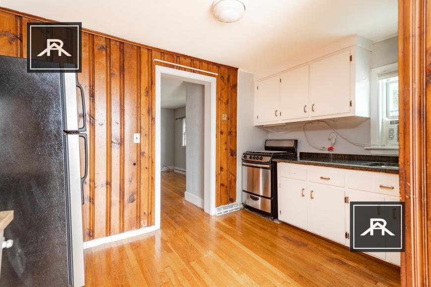 Foto principal - 0 bedroom in Somerville MA 02143