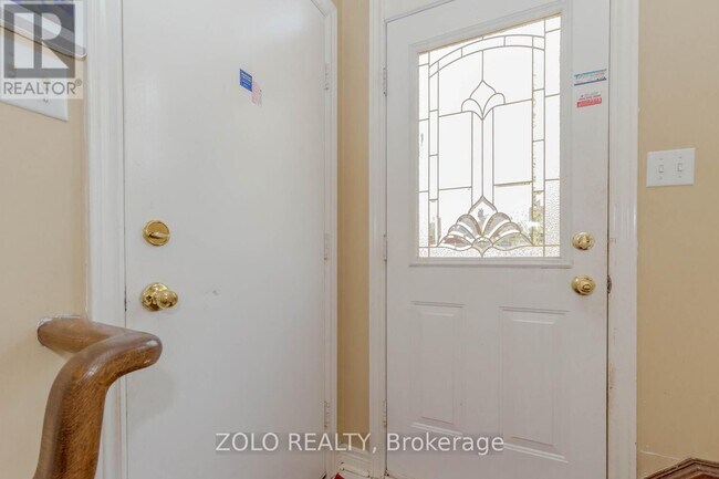 Building Photo - 1474 Rosemanor Dr