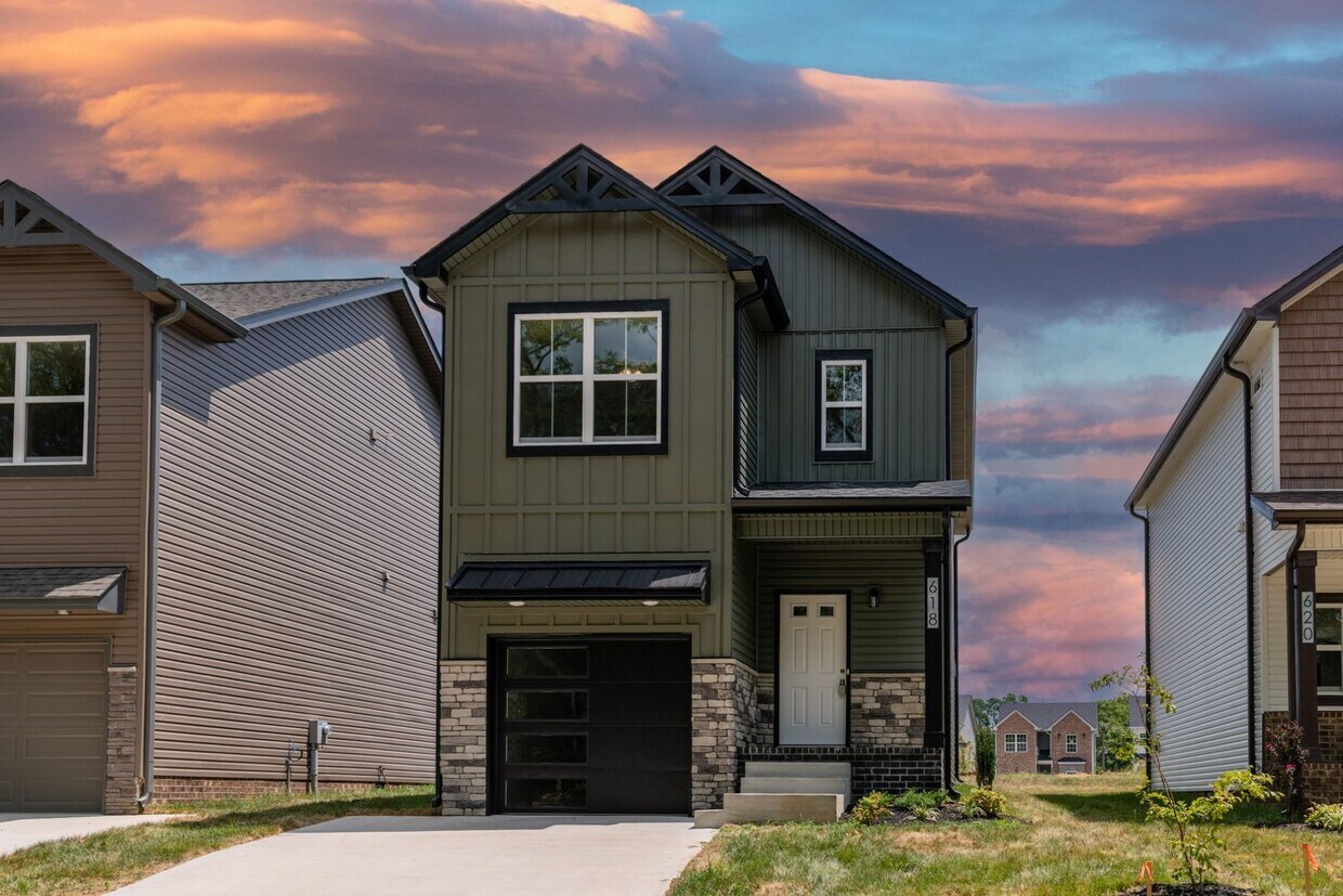 Foto principal - Modern and Luxurious New Construction in Great Location!