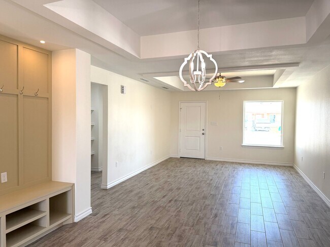 Foto del edificio - 680 Seminole Ln