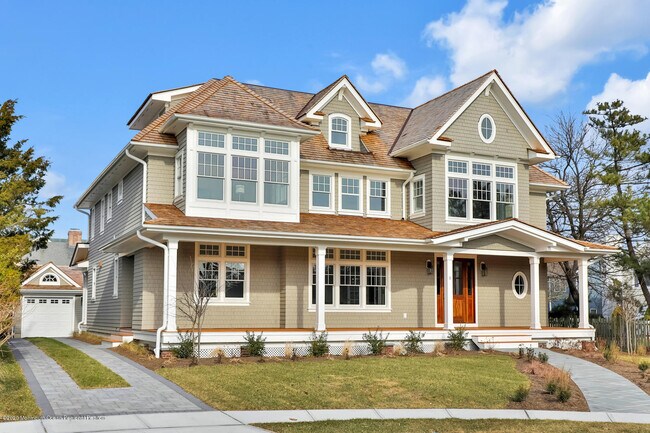 Building Photo - 10 Monmouth Shire Ln