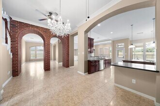 Building Photo - 23818 Enchanted Crossing