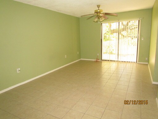 Building Photo - 5023 Terrace Palms Cir