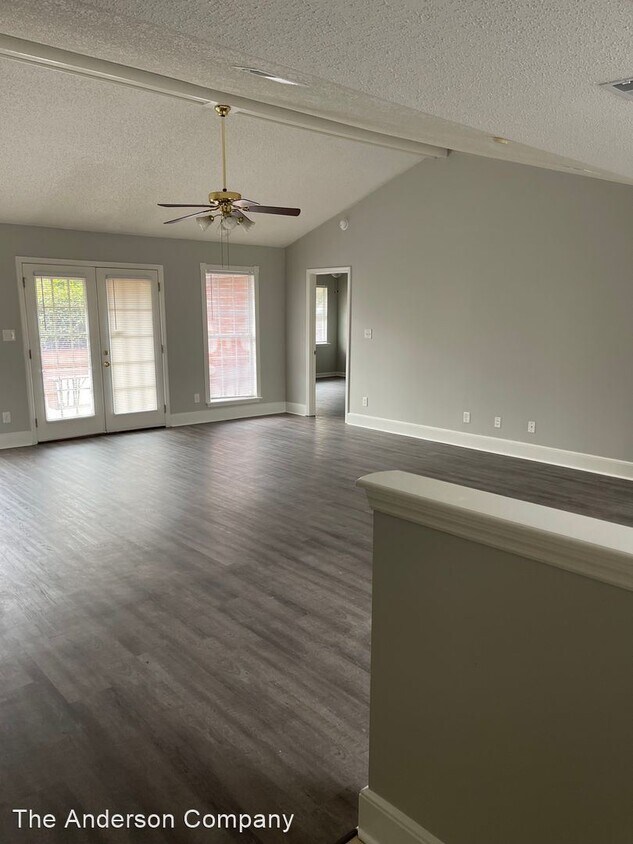 Foto del edificio - 3 br, 2 bath House - 182 Mayfield Dr.