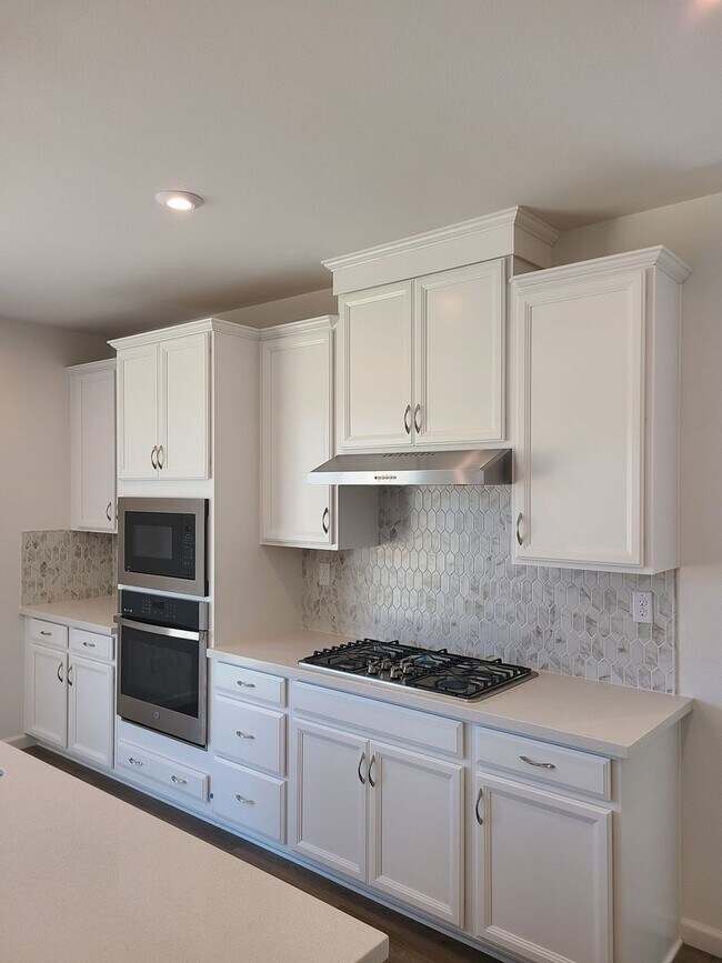 Building Photo - 4 Bdrm, 3 bath - Calipso at Solaire Commun...