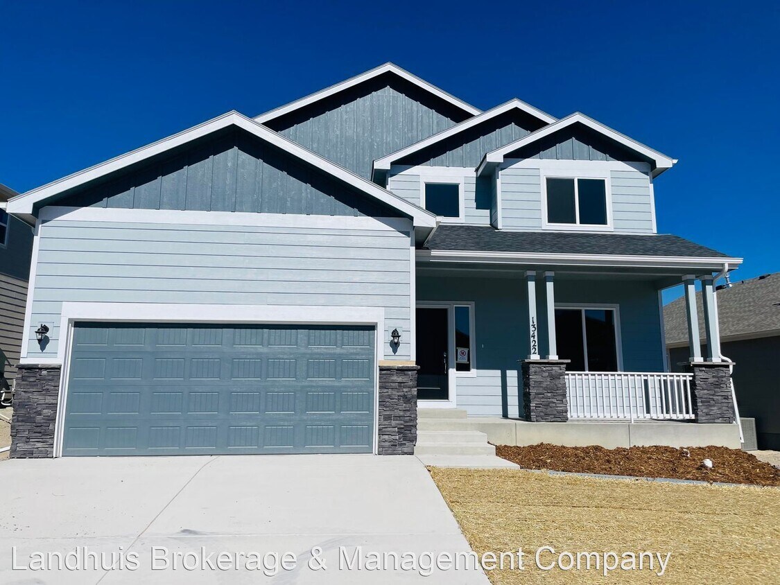 4 br, 2.5 bath House 13422 Savannah Fall... House for Rent in