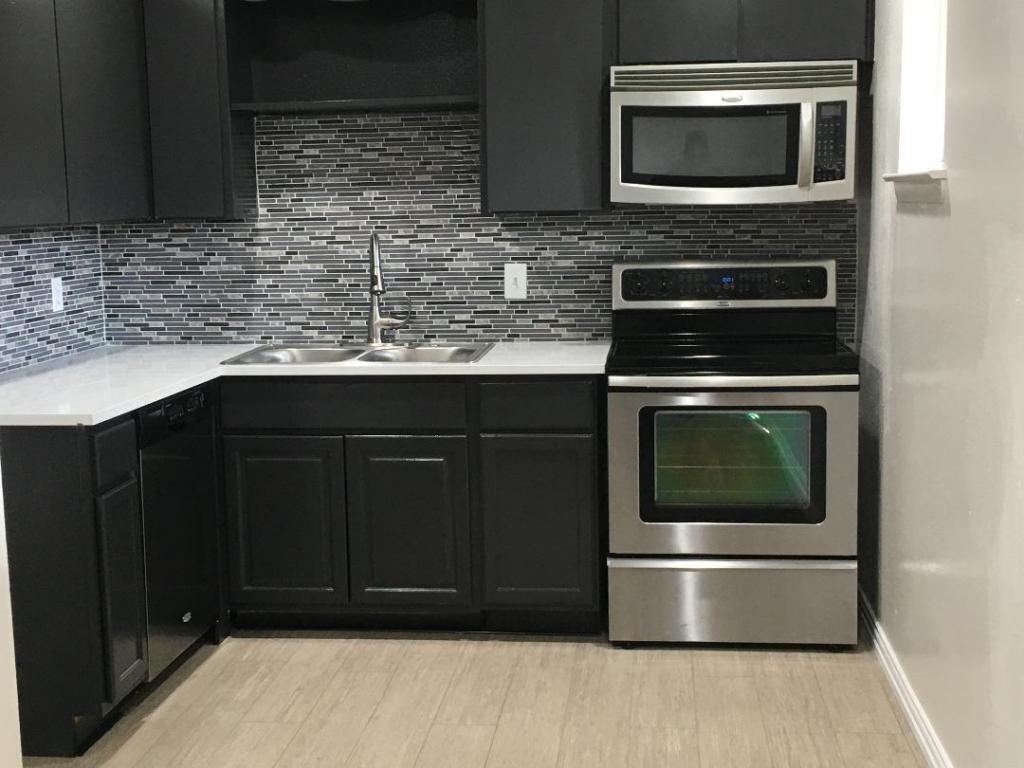 Foto principal - 1226 S Shiloh Rd