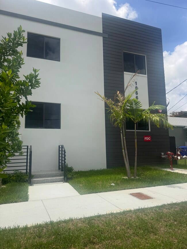 Building Photo - 1866 NW 20th Ave