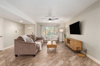 Building Photo - 2530 W Obispo Cir
