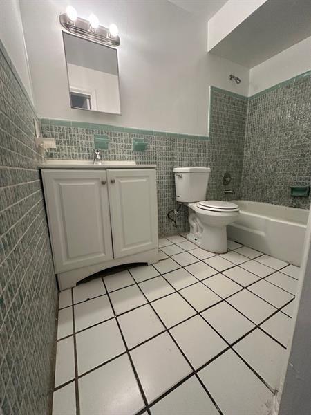 Foto del edificio - 3800 Riverside Dr