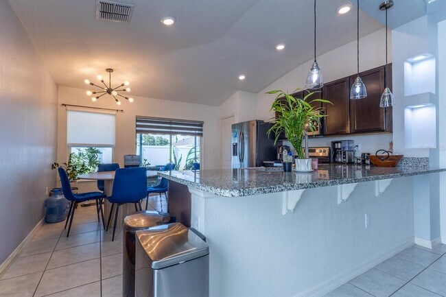 Foto del edificio - 4744 Glencrest Loop