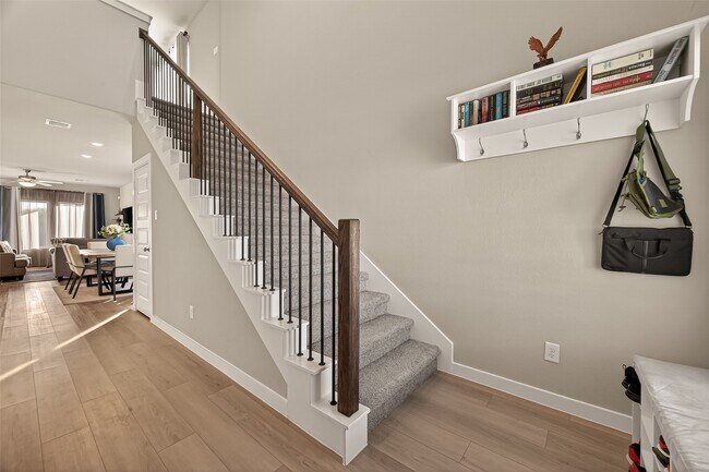 Foto del edificio - 5516 Madden Ln