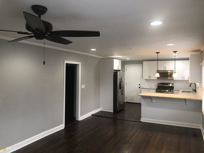 Foto del edificio - 681 Home Avenue SE