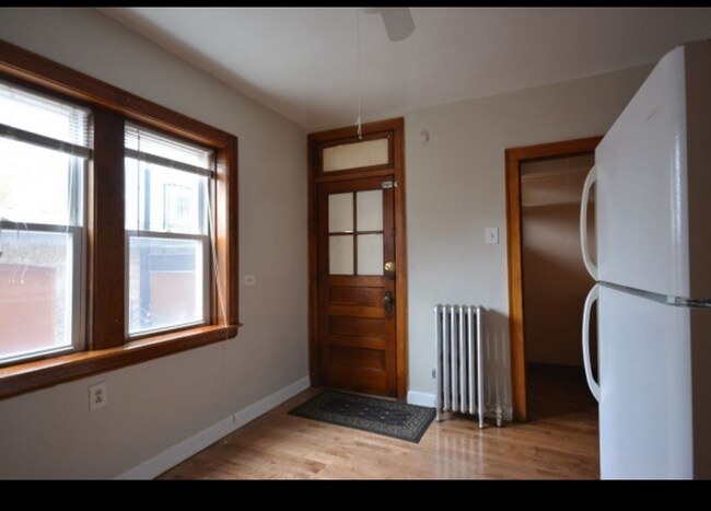 Foto del edificio - 5347 W George St