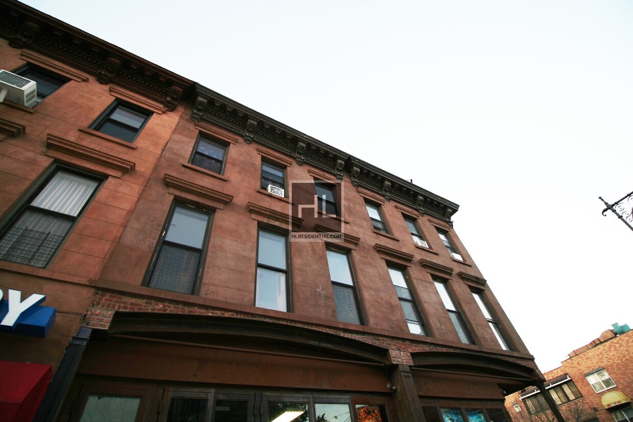 Primary Photo - 459 Myrtle Ave