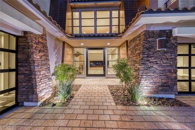 Building Photo - 72 Bella Lago Ave