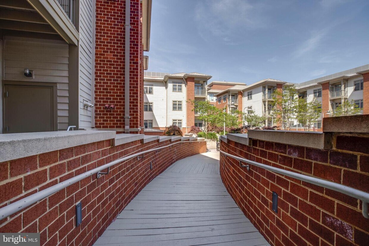 Foto principal - 309 Holland Ln