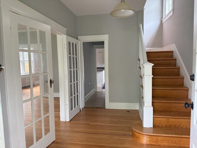 Vestíbulo - 7205 Rhode Island Ave